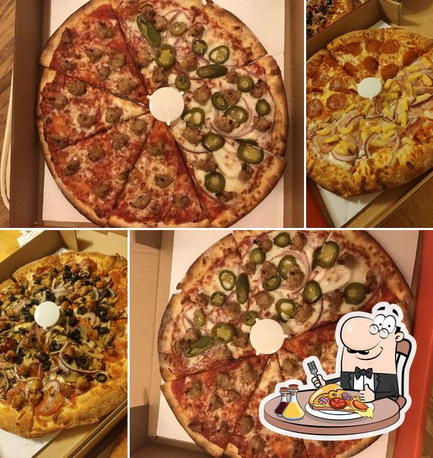 Order pizza at Porky's Pizza