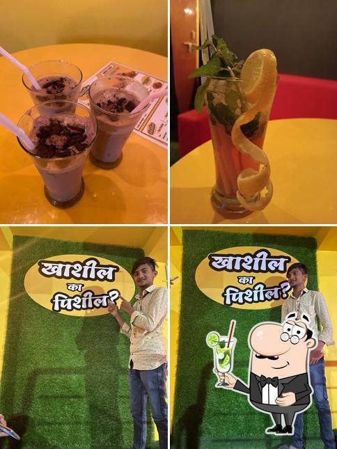 Khashil ka pishil ? Cafe