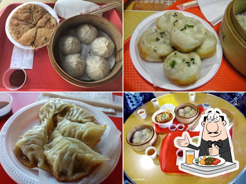 Meals at Shanghai Dimsum House