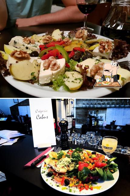 Nourriture à Crêperie Cabus - Crêpes, Galettes, Salate, französische Küche