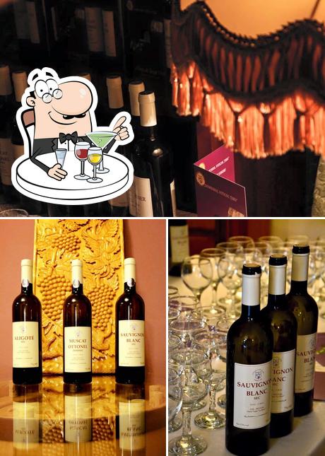 Domeniul viticol Țibu sirve alcohol