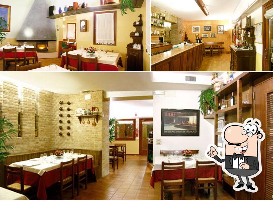 Découvrez l'intérieur de TRATTORIA AE BAE