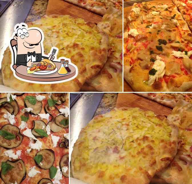 Order pizza at Pizza e Sfizi