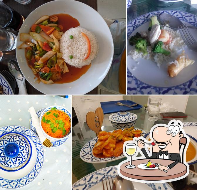 Meals at Largigi Thai Restaurant