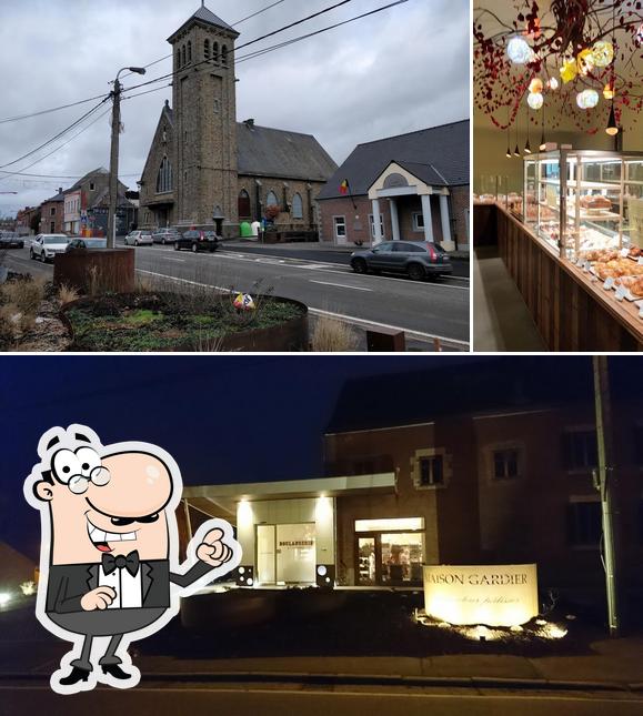 Parmi les diverses choses de la extérieur et la nourriture, une personne peut trouver sur Maison Gardier, boulangerie à l'ancienne