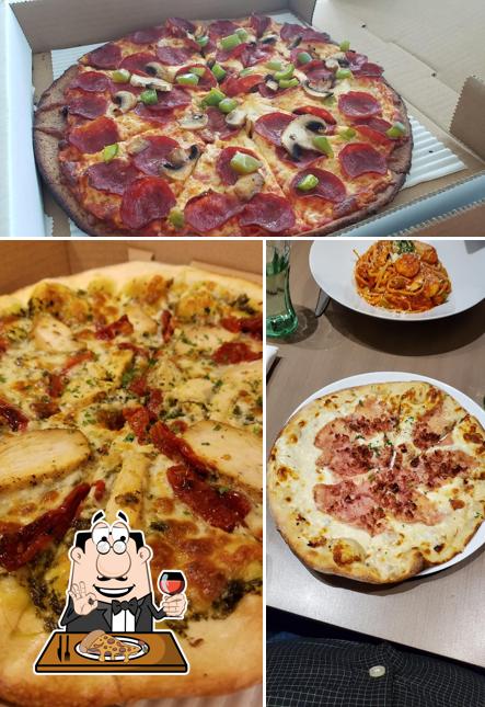 Elige una pizza en Jz’s Pizza