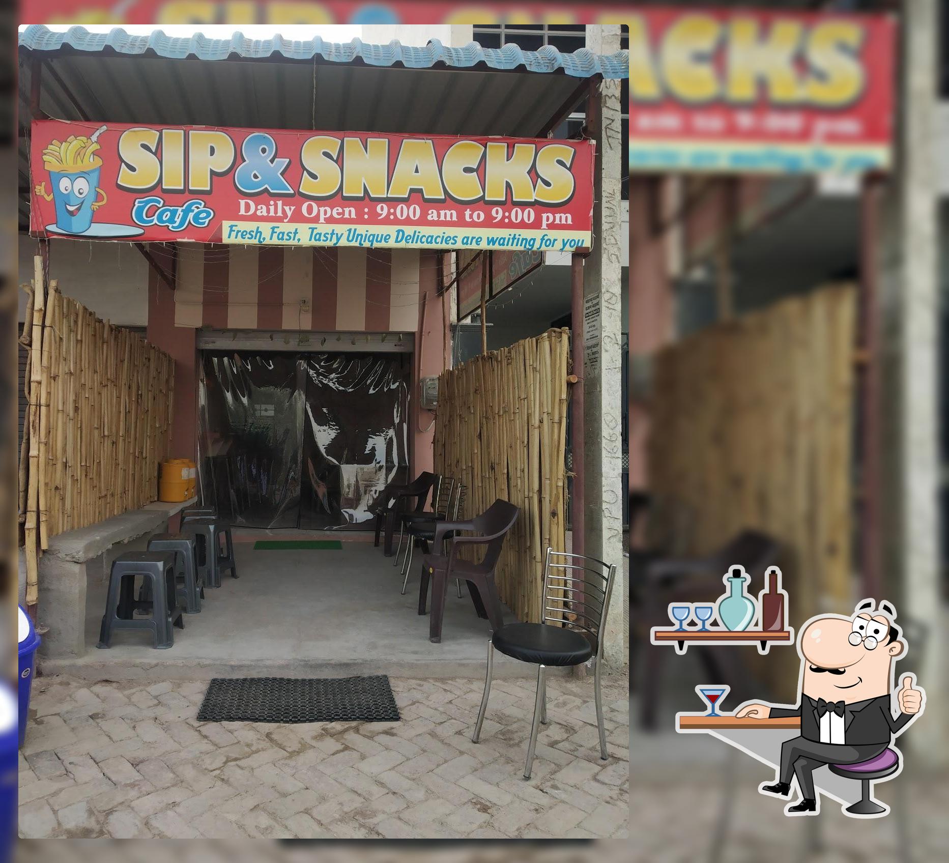 SIP & SNACKS CAFE