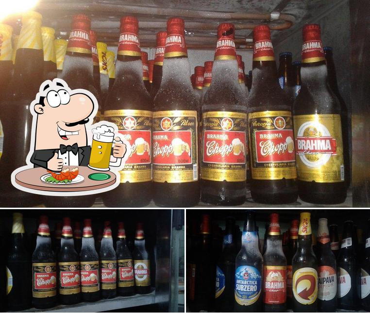 Você pode tomar uma tulipa de cerveja leve ou escura