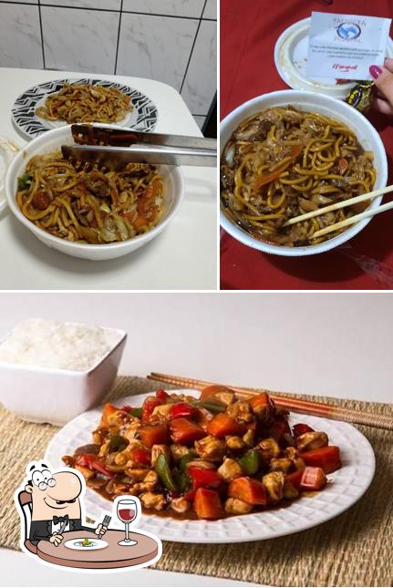 Comida em Yakissoba Mundial