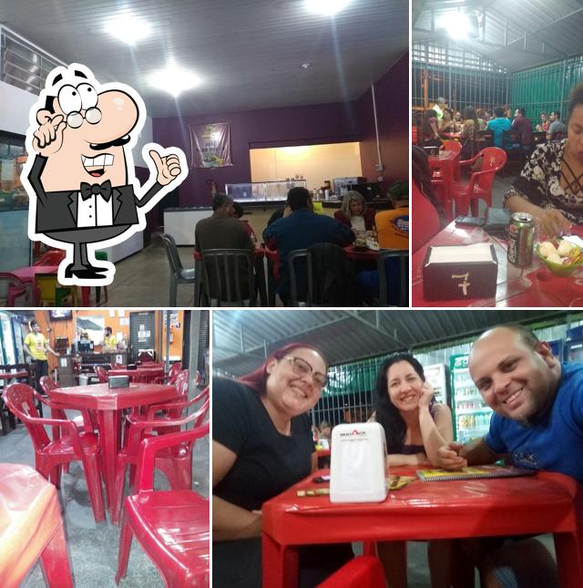 Veja imagens do interior do Exagerado Lanches