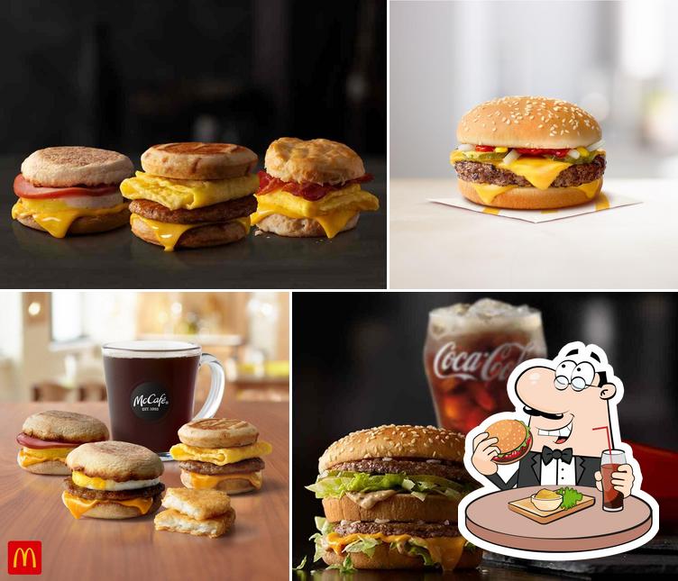 Попробуйте гамбургеры в "McDonald's"