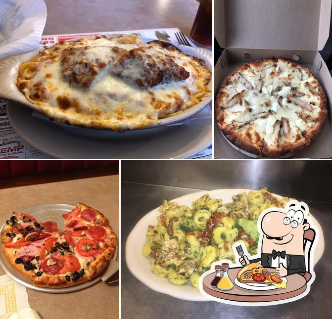 Menu of Queen Pizza pizzeria, East Hartford reviews and ratings