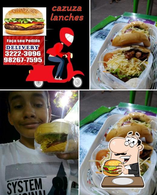 Experimente um hambúrguer no Cazuzas Lanches
