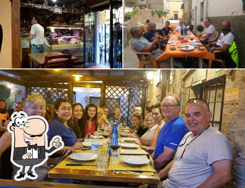 Siediti a un tavolo di Locanda Il Paradiso