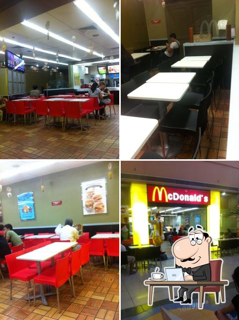 McDonald S Crossroads Tandang Sora Restaurant Quezon City Crossroads