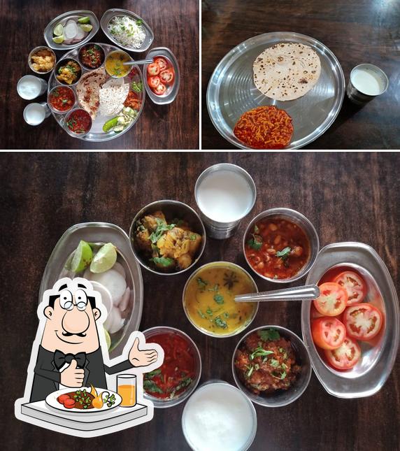 Hotel New Madhuvan - spe - Gujarati - Kathiyawadi Restaurant Diu Road Gujarati- Punjabi - Chinese somnath-Kodinar