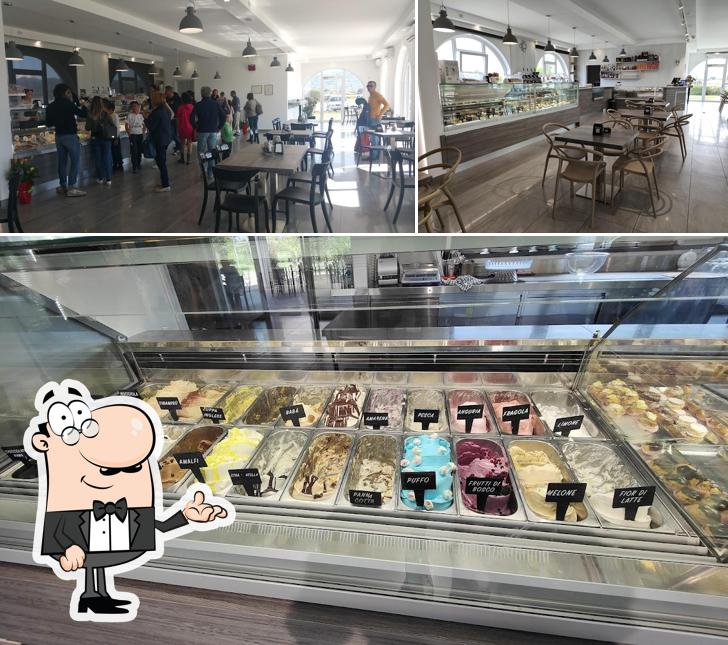 Dai un'occhiata agli interni di Masseria Fuscillo - Caseificio Gelateria Pasticceria Yogurteria