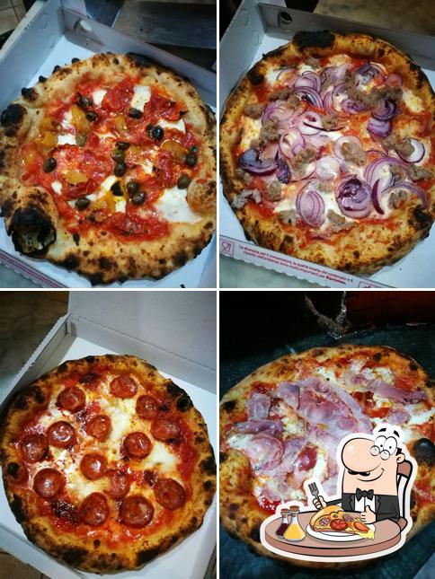 Ordina tra le svariate varianti di pizza