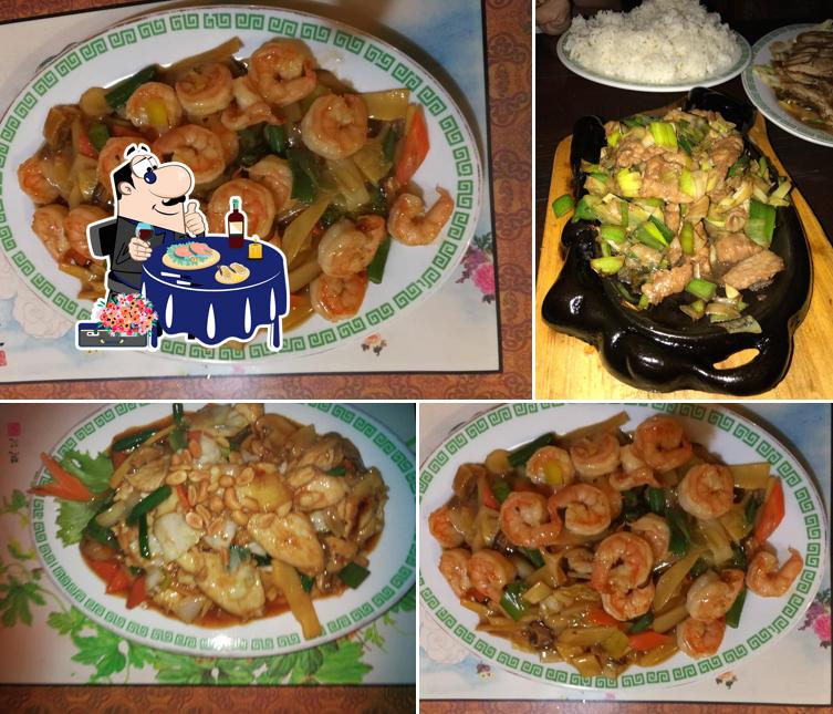 Order seafood at Kitajska restavracija Cesarska hiša
