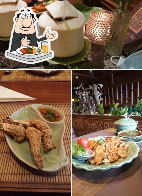Meals at Tam Nag Thai