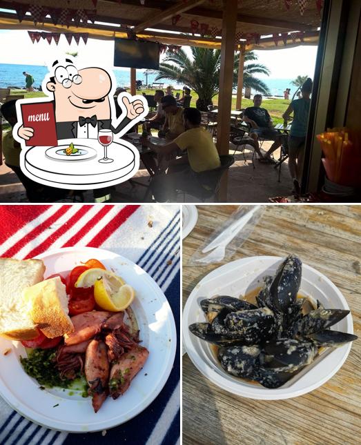 Tra le varie cose da Africa Beach Bar si possono trovare la cibo e interni