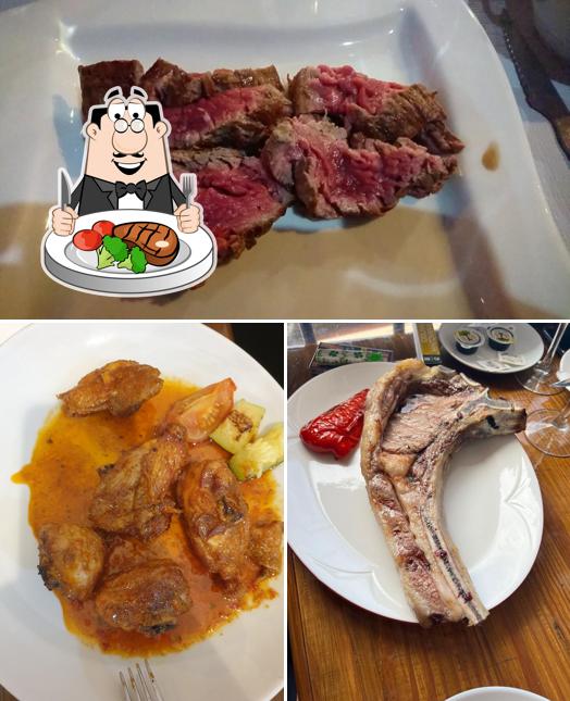 En EL MESON se pueden degustar platos con carne 
