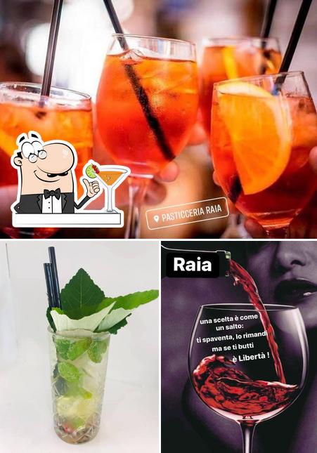 Goditi un drink dal menu