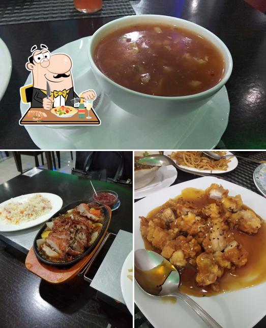 Блюда в "Hong Kong Restaurante"