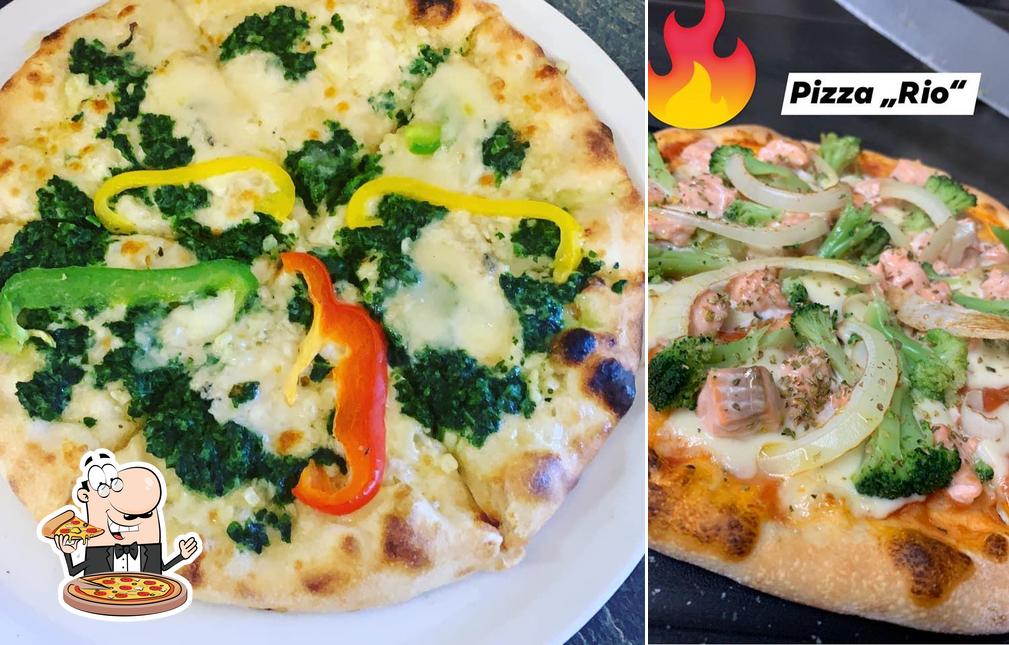 Try out pizza at DaJhony PizzeriaEiscafé