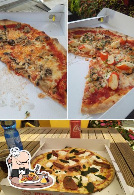 Ordina tra le molte varianti di pizza