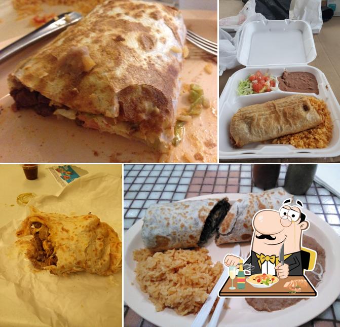 Taco y Burrito House, 1548 W Fullerton Ave in Chicago
