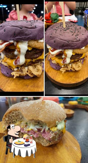 Hambúrguer em World Magic burger