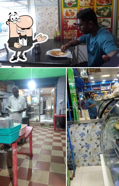 Look at this photo of Al-Gani Restaurant