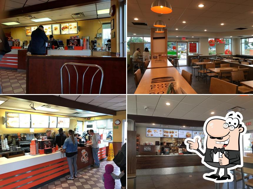 Voici une photo de A&W Canada