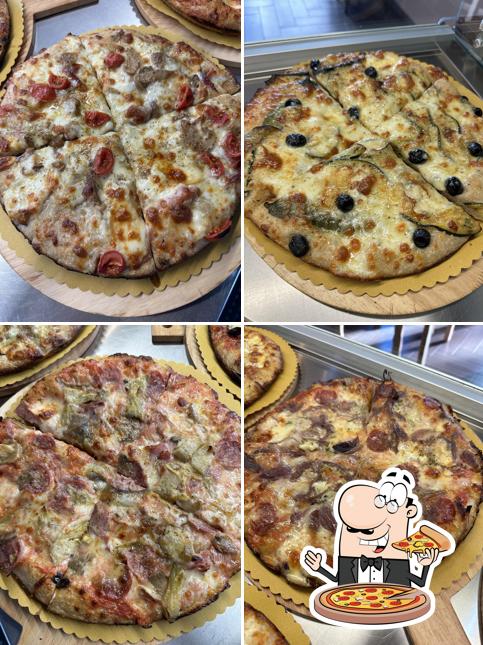 Scegli tra le svariate varianti di pizza