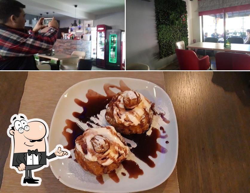 Everest Cafe se distingue por su interior y comida