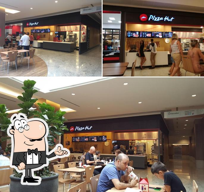 O interior do Pizza Hut PH Express Shopping Itaguaçu