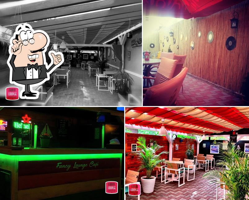 Fancy Cafe Lounge