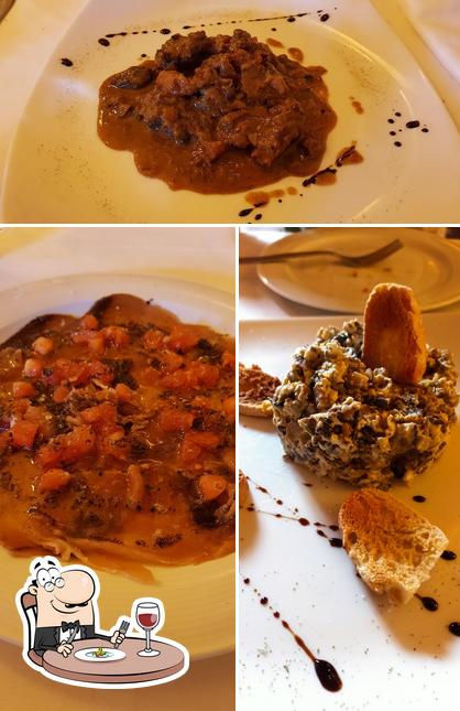 Еда в "Restaurant La Taverna del Bon Vi"