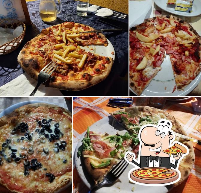Ordina tra le svariate varianti di pizza