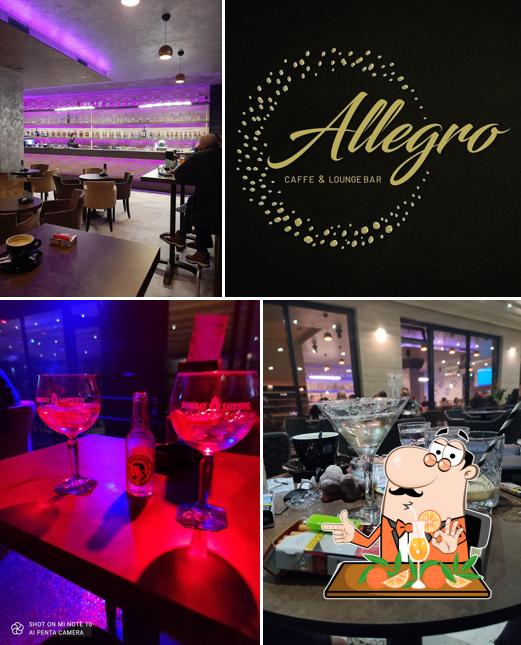 Allegro caffe & lounge bar serve alcolici