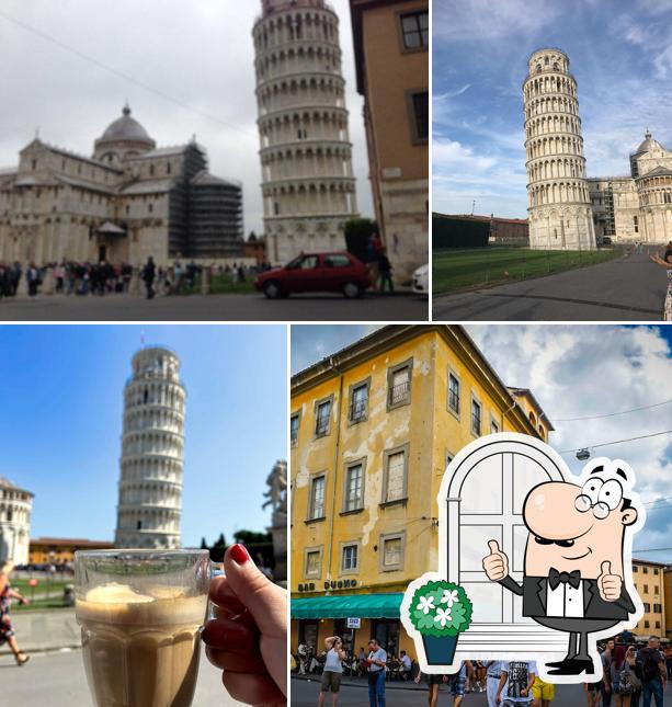 Jetez un coup d’œil à l'extérieur de Caffe' Duomo