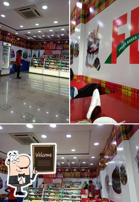 Here's a pic of Fb Cakes Gummidipoondi
