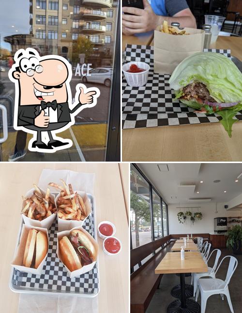 Ace Burger in Saskatoon - Restaurant menu and reviews