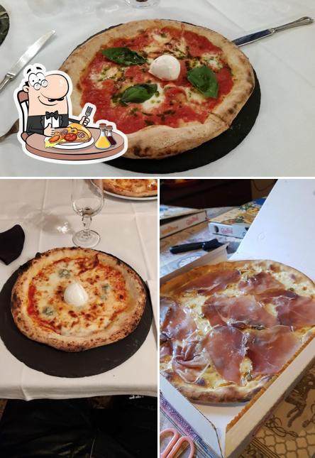 Prova una pizza a O' Vesuvio