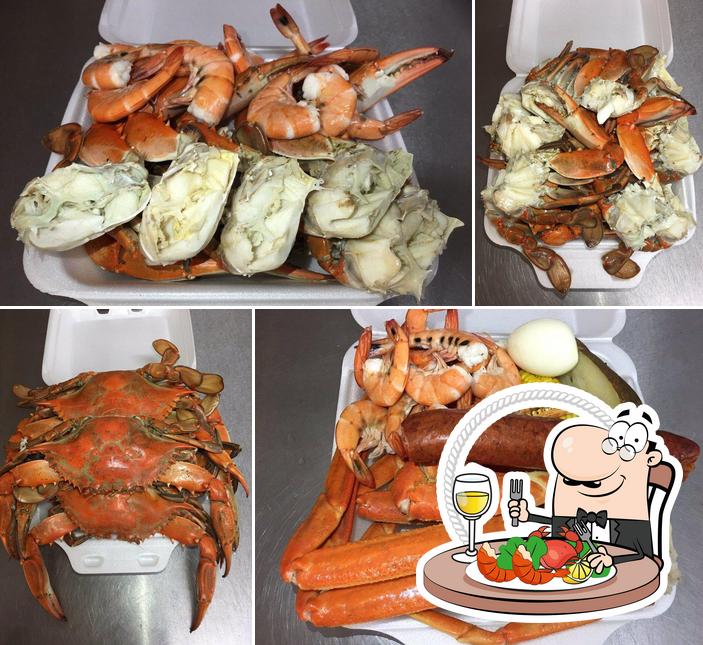 Order seafood at AJ Seafood