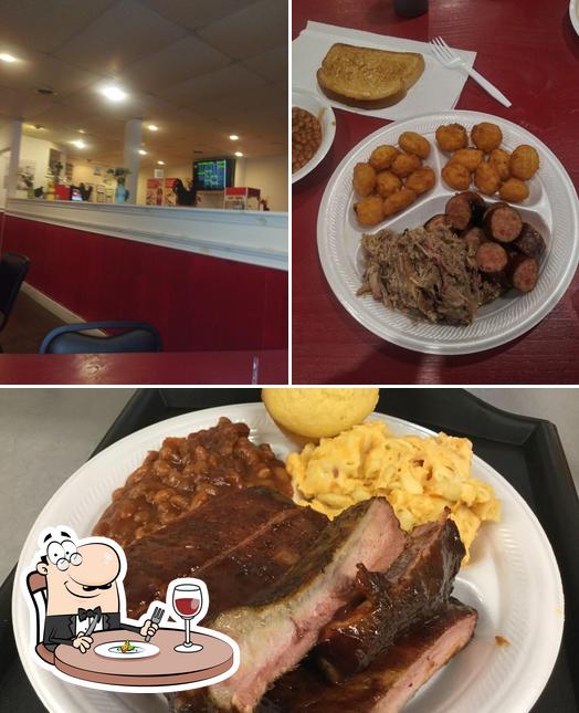 Jim's Smokehouse in Baker Restaurant menu and reviews