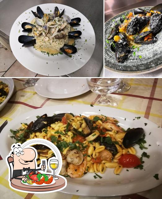 Prenditi la cucina di mare a Pizzeria la giara art