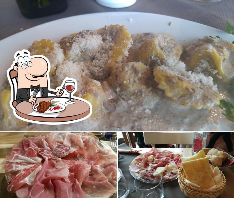 C'è un'ampia scelta di piatti per gli amanti della carne