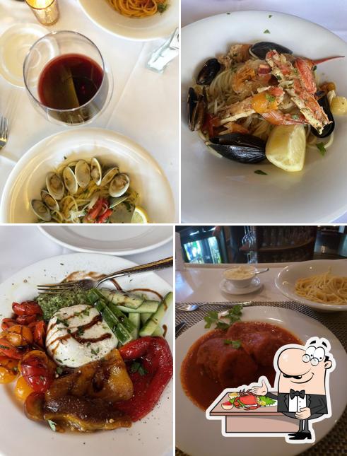 Попробуйте блюда с морепродуктами в "Sinatra's"